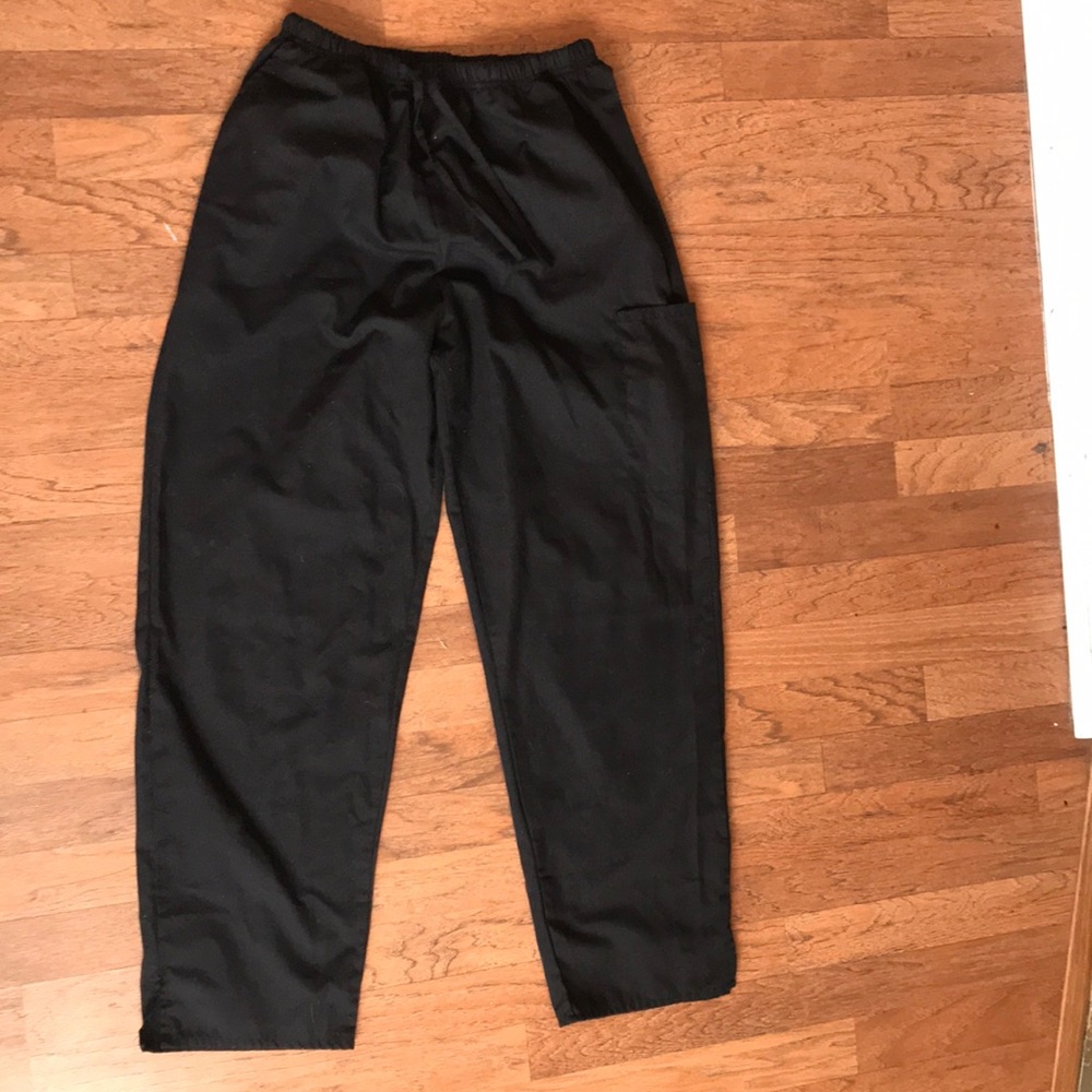 Scrub bottoms